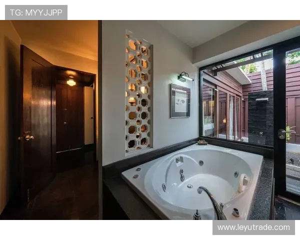 孔令辉当年住酒店连拖鞋都要自带，现在住套房连浴缸都懒得放满水