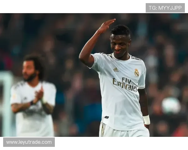 维尼修斯为何难以成为巴西队的进攻核心？问题究竟出在哪里？