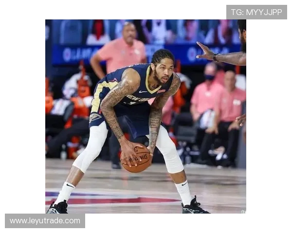 英格拉姆利用高位挡拆制造错位，凭借高效干拔跳投主导关键时刻得分